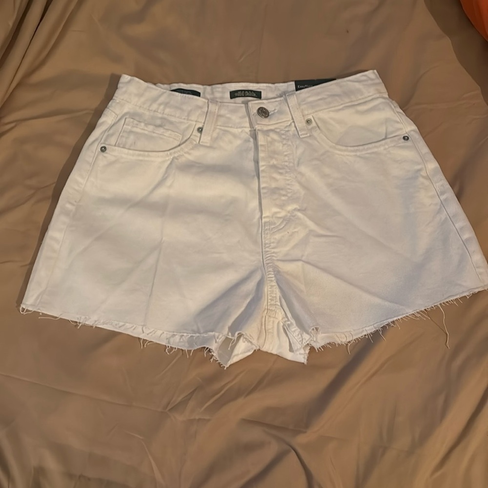 Wild Fable white shorts size 6! NWT